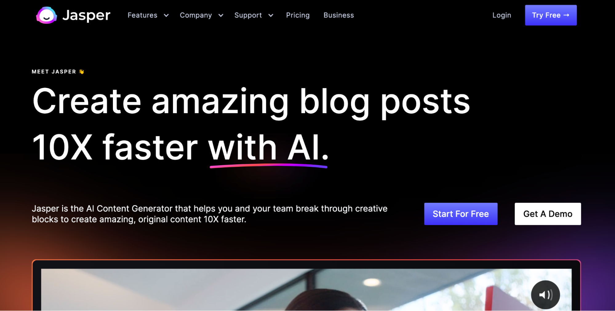 A screenshot of the Jasper homepage featuring the advantages of the tool.